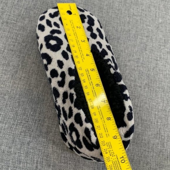 (2) New Pairs of Isaac Mizrahi‎ New York Cozy Soft Slippers Leopard Medium Black - Picture 9 of 12
